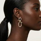 Boucles d'oreilles Étreinte d’Or